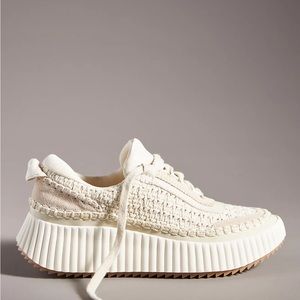 Dolce Vita Dolen Sneaker - Light Sand